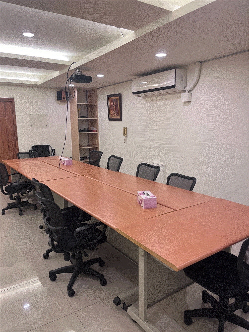高雄會議室出租 6-14人 小型商務會議室推薦介紹,Koffice高雄共享辦公室